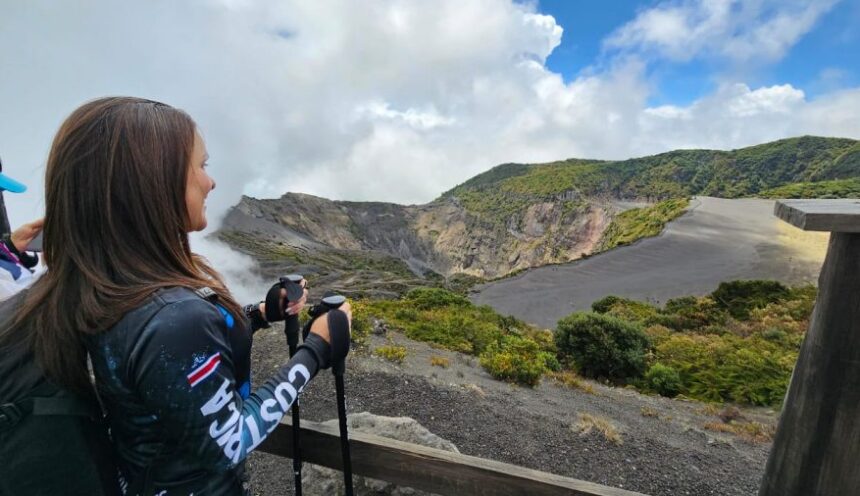 Mirador Crater La Burbuja